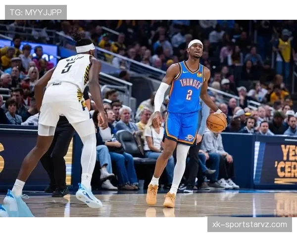 亚历山大利用突破能力拉开与贝弗利的防守差距提升关键得分效率