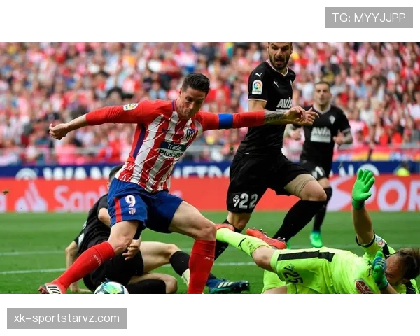 巴萨进攻流畅但纵深不足，套路僵化影响实战效果